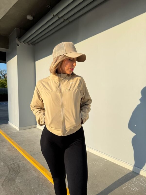 PLAIN JACKET